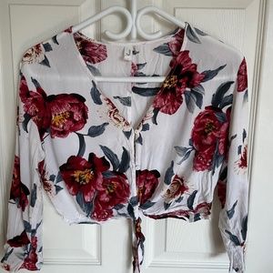 Set: Crop with front tie & matching shorts